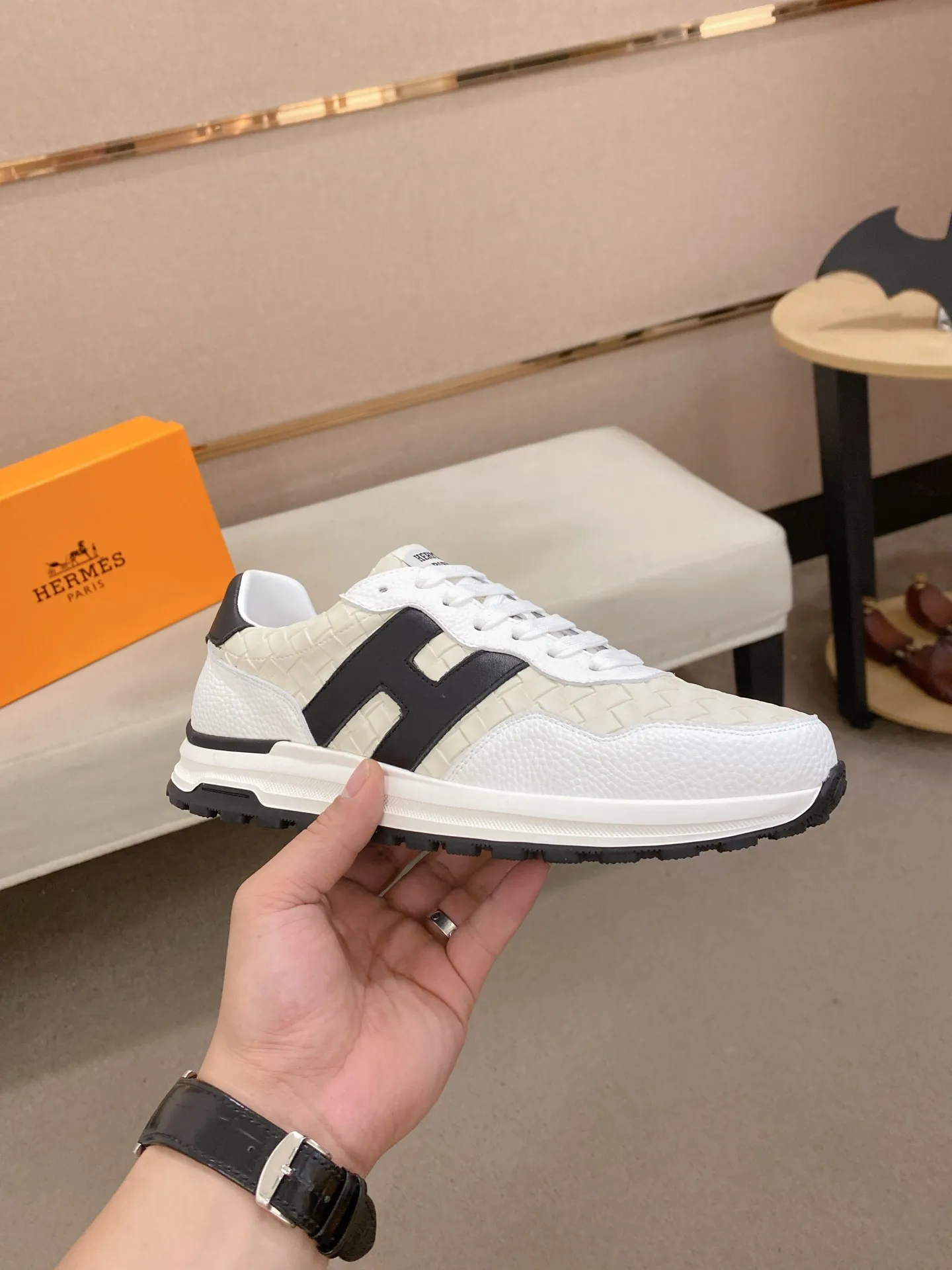 Men's clothing and shoes💰: 400💰《HERMES》【Original order·Version】Hermès; top 🔝purchasing agent🔍🔍men's latest 🇺🇸 counter sales simultaneously, imported from Italy original ▲▲cowhide ▲▲ (highlighting the high End, Nobility, Grade) Exquisite workmanship (Imported water-dyed sheepskin lining from Italy) Sole: Original sole provided by the original factory, ⚠️Exclusive double-layer activity, TPR, molded outsole; super comfortable Code number: 38-44